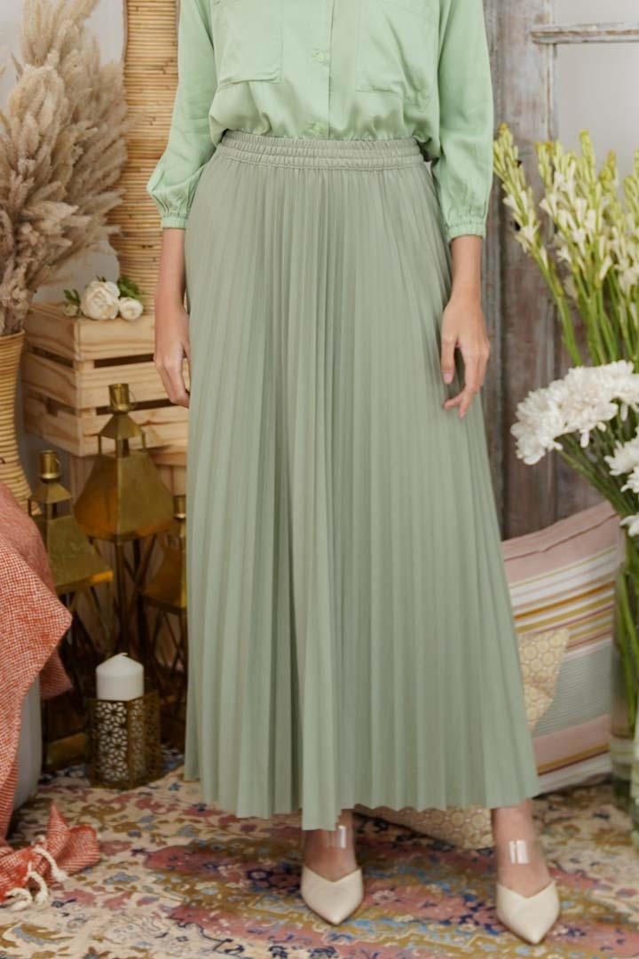 Picture of London Pleated Skirt