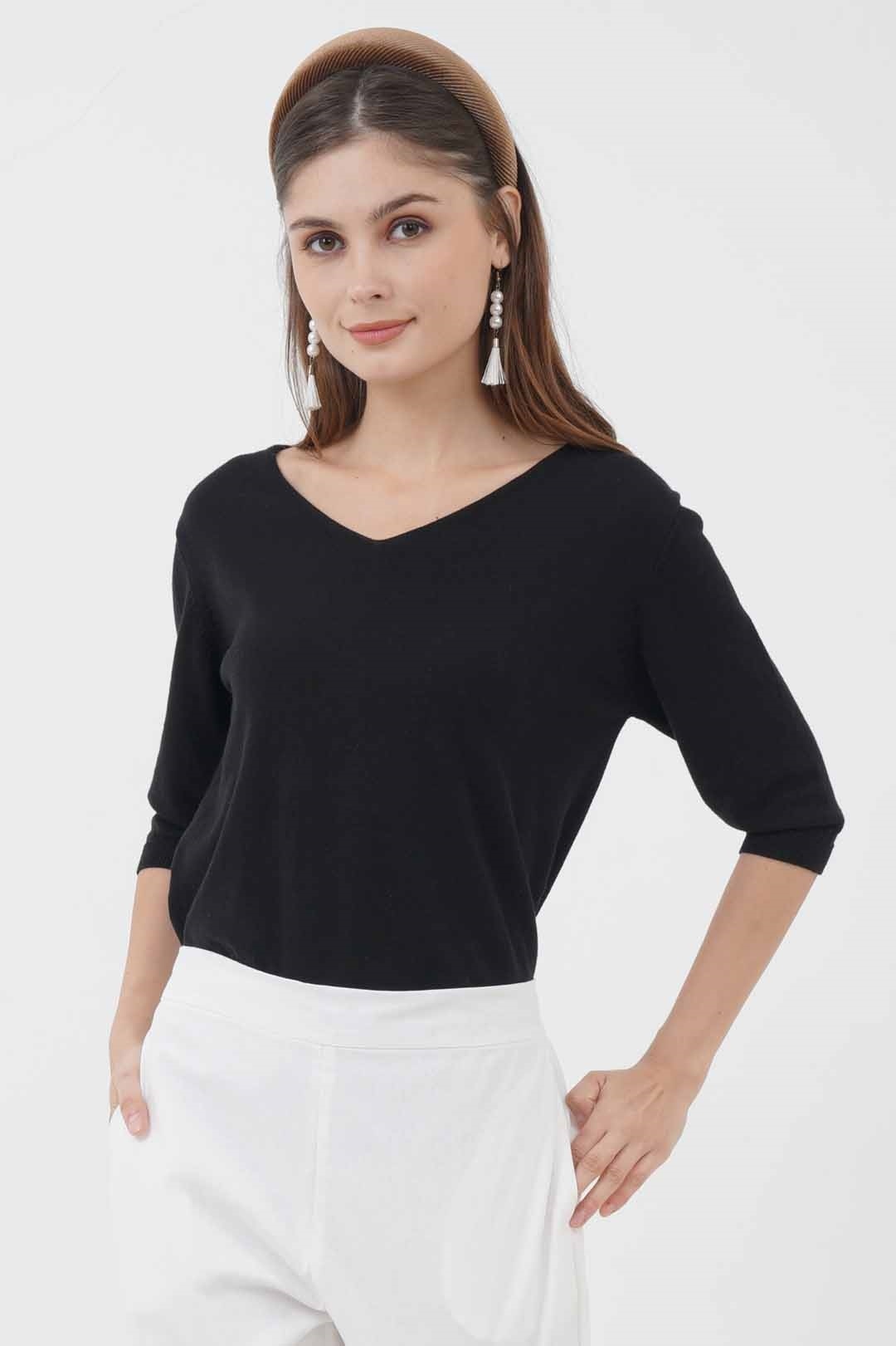 Picture of Vanya Knit Blouse