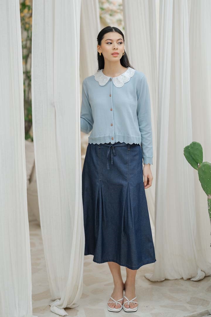 Picture of Collar Knit Blouse