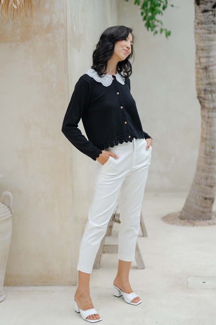 Picture of Collar Knit Blouse